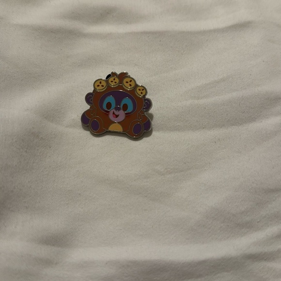 Disney Munchlings Series 2 Pin Series King Louie Banana Nut Bread - Picture 1 of 2